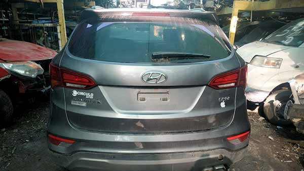 Hyundai SANTA FE 2017    EN DESARME