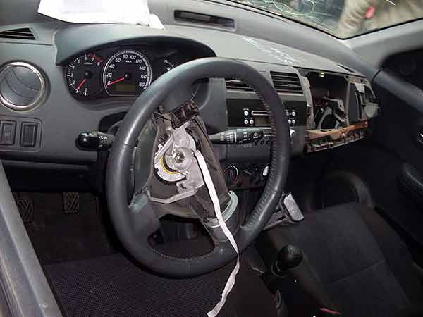  Suzuki SWIFT 2007    EN DESARME