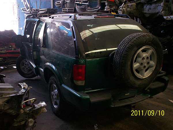  Chevrolet BLAZER 2001    EN DESARME