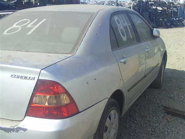  Toyota COROLLA 2002    EN DESARME
