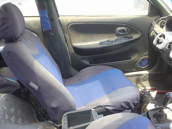  Hyundai ELANTRA 1996    EN DESARME