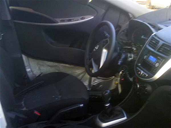  Hyundai ACCENT 2011    EN DESARME