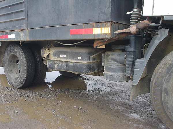 FOCO Mitsubishi CANTER 2008  USADO  EN DESARME