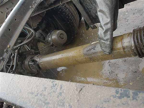 ESTANQUE ADBLUE Mack CH- 2002  USADO  EN DESARME