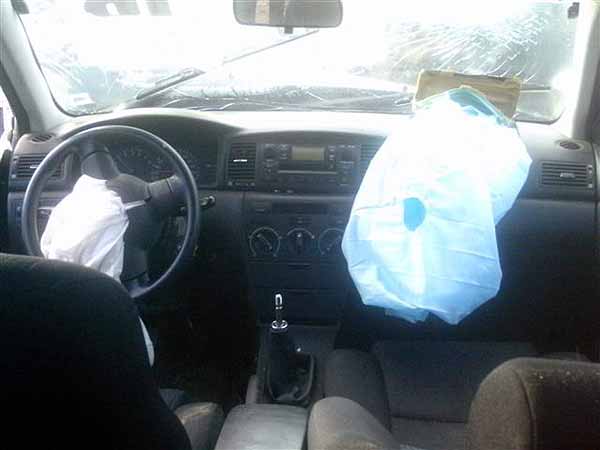  Toyota COROLLA 2006    EN DESARME