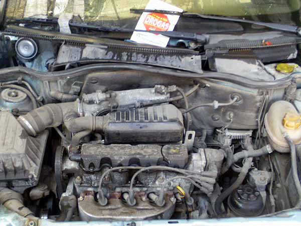  Chevrolet CORSA 2003    EN DESARME