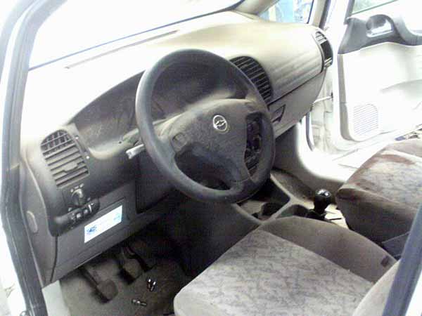  Chevrolet ZAFIRA 2004    EN DESARME
