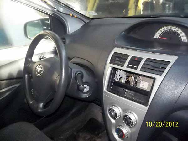  Toyota YARIS 2006    EN DESARME