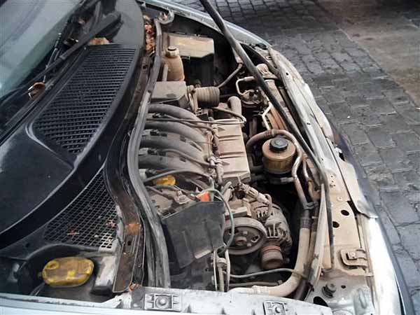  Renault MEGANE 2001    EN DESARME