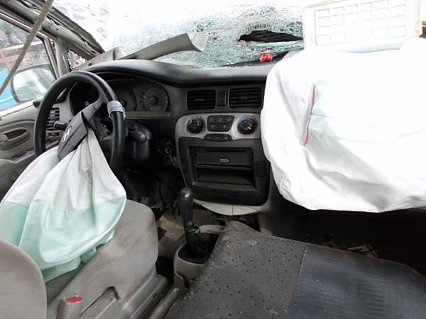  Hyundai Trajet 2005    EN DESARME