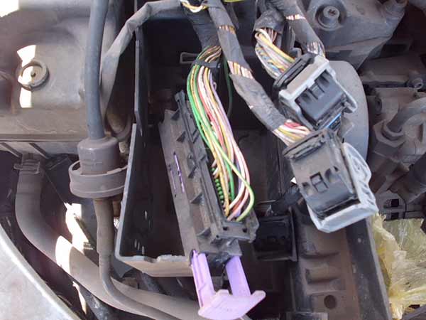  Peugeot 406 2004    EN DESARME