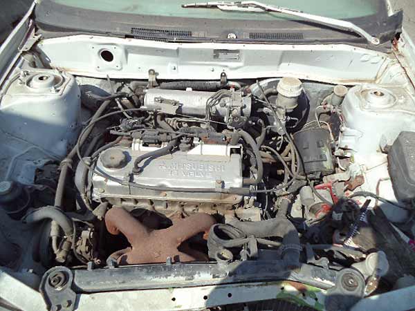  Mitsubishi LANCER 2000    EN DESARME