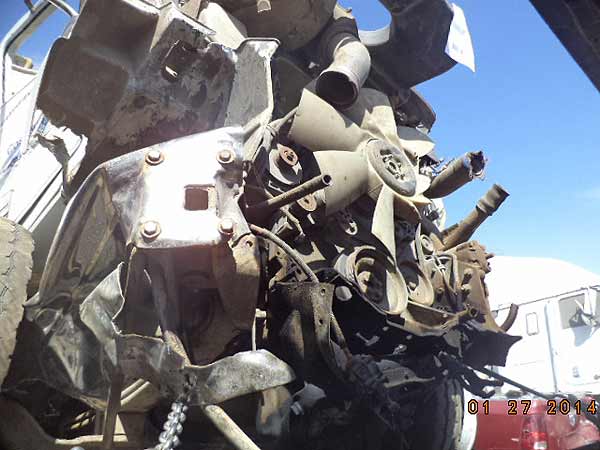 CIGUEñAL International 9200i 2008  USADO  EN DESARME