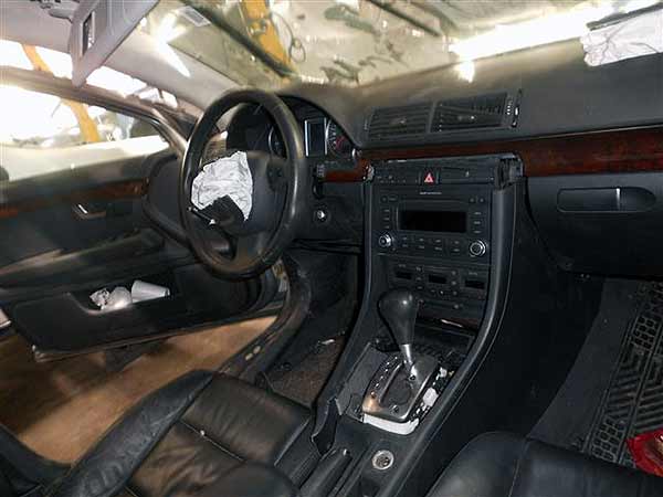 COMPRESOR AIRE ACONDICIONADO Audi A4 2007  USADO  EN DESARME