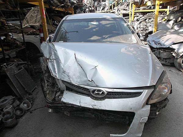 ESTANQUE ADBLUE Hyundai i 10 2012  USADO  EN DESARME