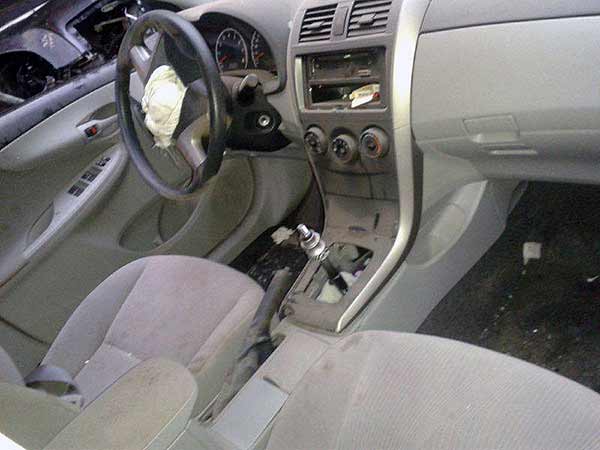  Toyota COROLLA 2011    EN DESARME