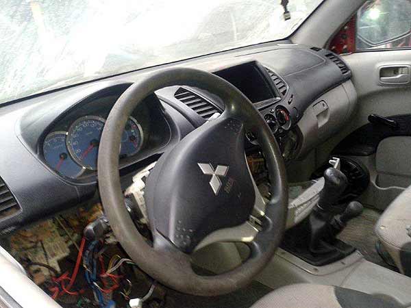  Mitsubishi L200 2007    EN DESARME