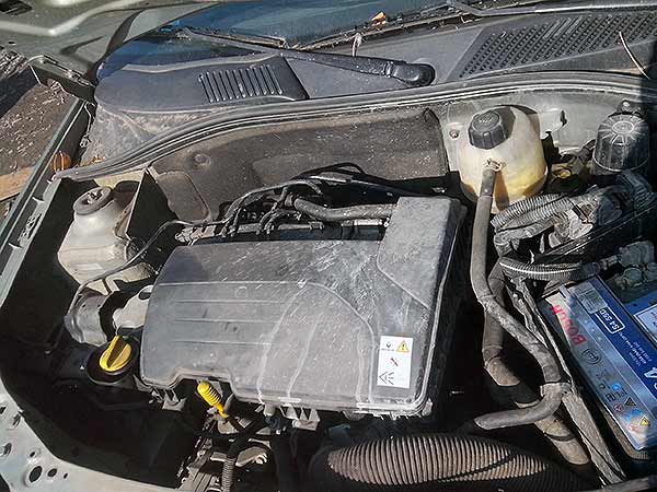  Renault CLIO 2006    EN DESARME