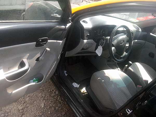  Hyundai ACCENT 2011    EN DESARME