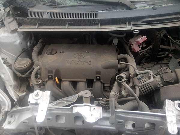  Toyota YARIS 2012    EN DESARME