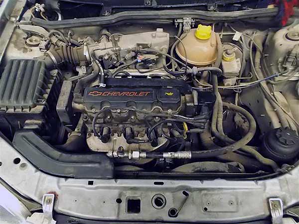  Chevrolet CORSA 2004    EN DESARME