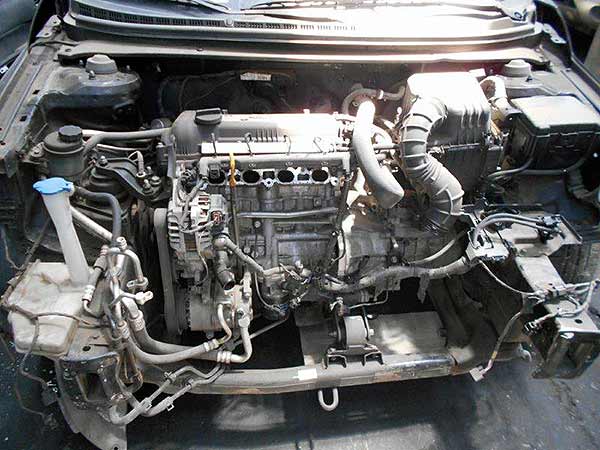  Kia Koup 2011    EN DESARME