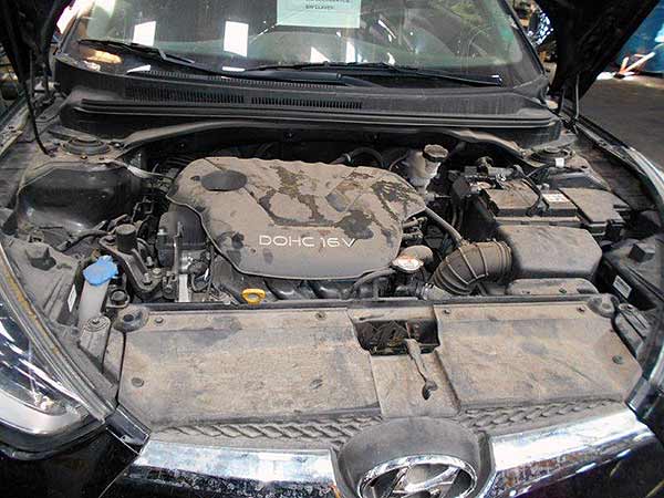  Hyundai VELOSTER 2013    EN DESARME