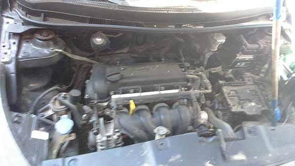  Hyundai ACCENT 2013    EN DESARME