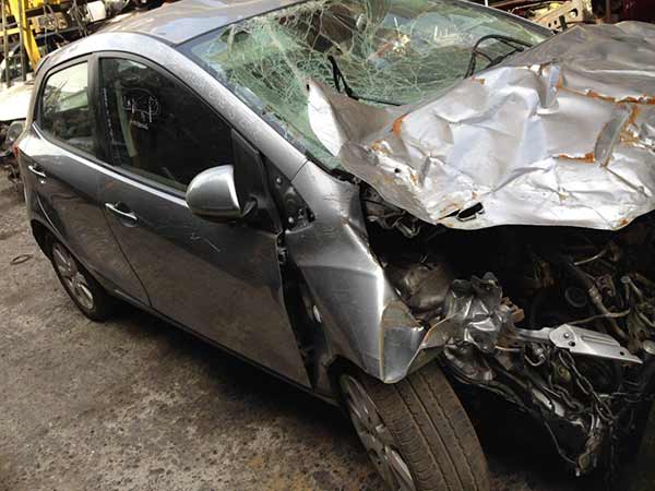  Mazda 2V 2012    EN DESARME