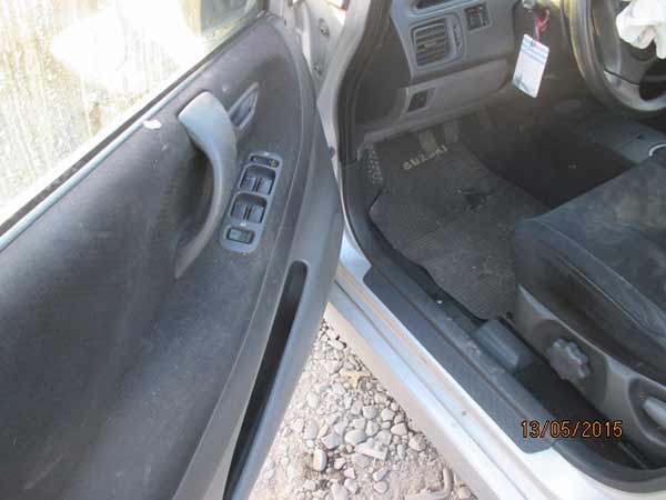  Suzuki AERIO 2004    EN DESARME