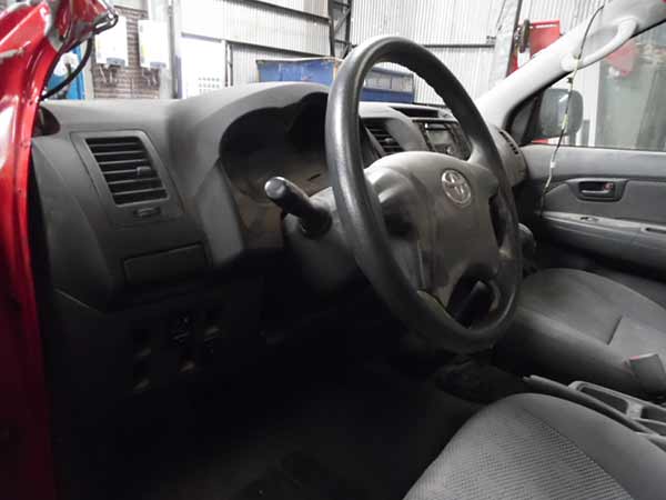  Toyota HILUX 2013    EN DESARME