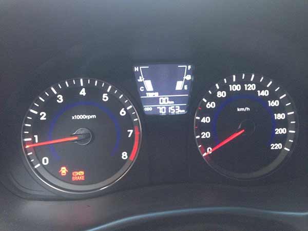  Hyundai ACCENT 2012    EN DESARME