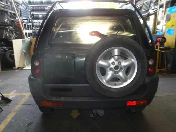EJE Land Rover Frrelander 2000  USADO  EN DESARME