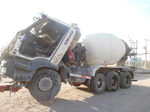 FOCO Iveco Trakker 2012  USADO  EN DESARME