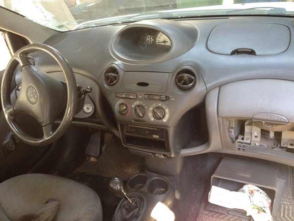  Toyota YARIS 2004    EN DESARME