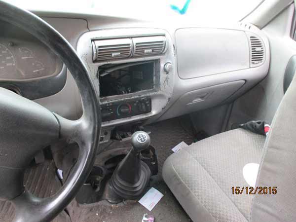 TOLVA Ford RANGER   USADA  EN DESARME