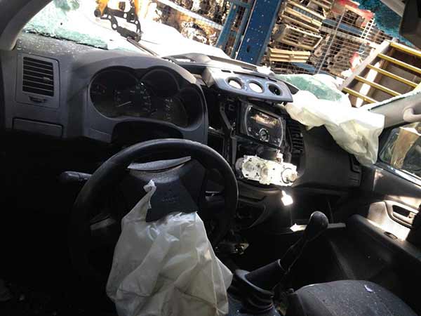  Toyota HILUX 2013    EN DESARME