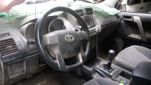  Toyota LAND CRUISER 2010    EN DESARME