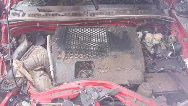  Toyota HILUX 2012    EN DESARME