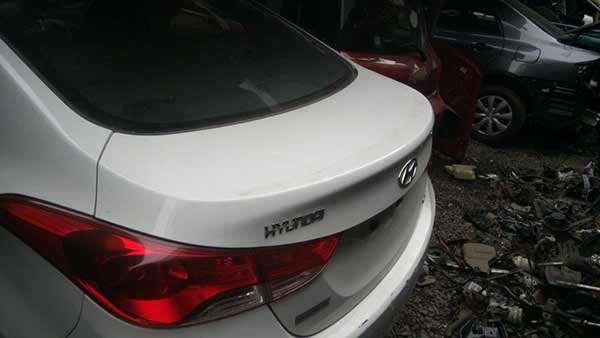  Hyundai ELANTRA 2012    EN DESARME