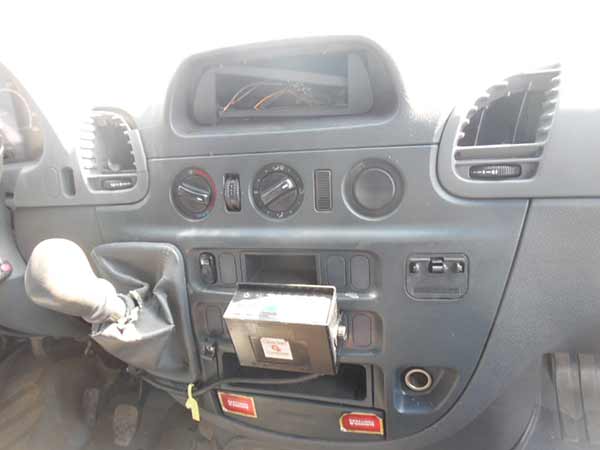 COMPRESOR AIRE ACONDICIONADO Mercedes-Benz Sprinter 2008  USADO  EN DESARME