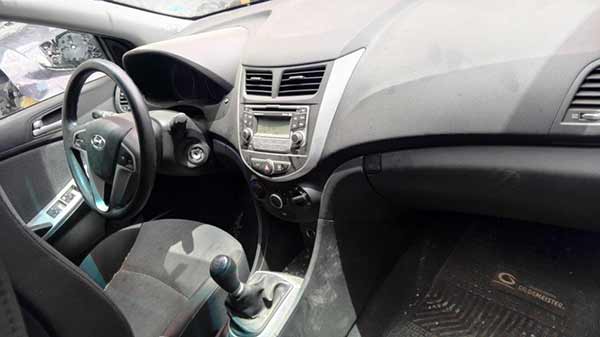  Hyundai ACCENT 2013    EN DESARME