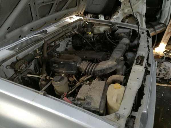  Nissan D21 2003    EN DESARME