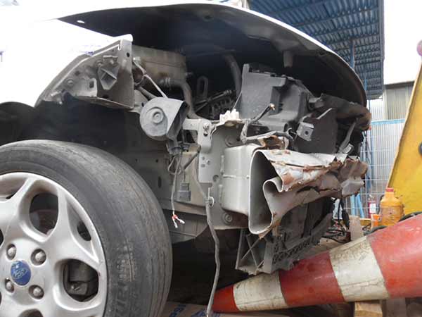 TOLVA Ford FIESTA 2012  USADA  EN DESARME