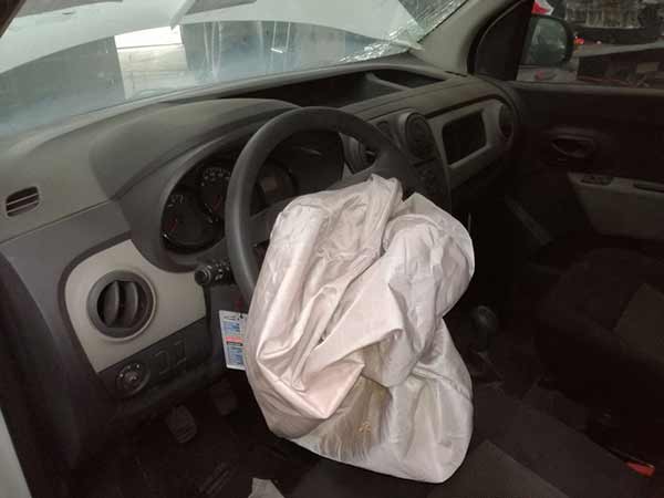 CAJA DE CAMBIOS Renault DOKKER   USADA  EN DESARME