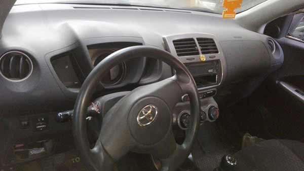  Toyota URBAN 2011    EN DESARME