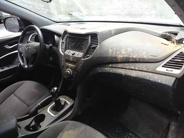  Hyundai SANTA FE 2016    EN DESARME