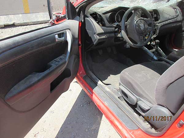  Kia Koup 2011    EN DESARME