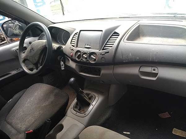  Mitsubishi L200 2014    EN DESARME