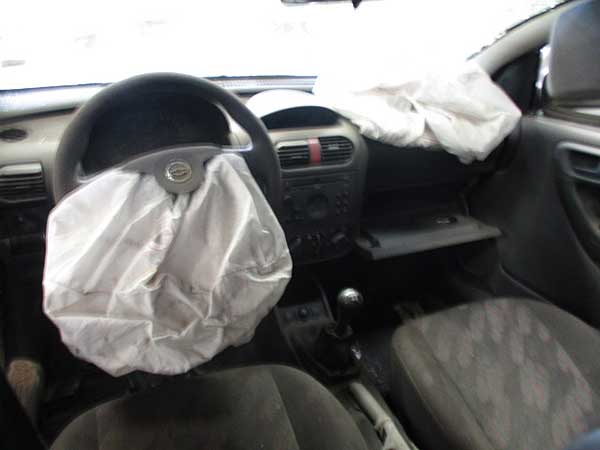 Chevrolet CORSA 2004    EN DESARME